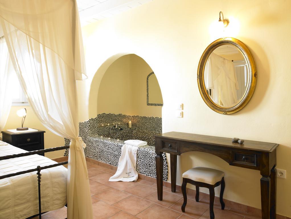 Suites Of The Gods Cave Spa Hotel Megalochori (Santorini) Exterior foto
